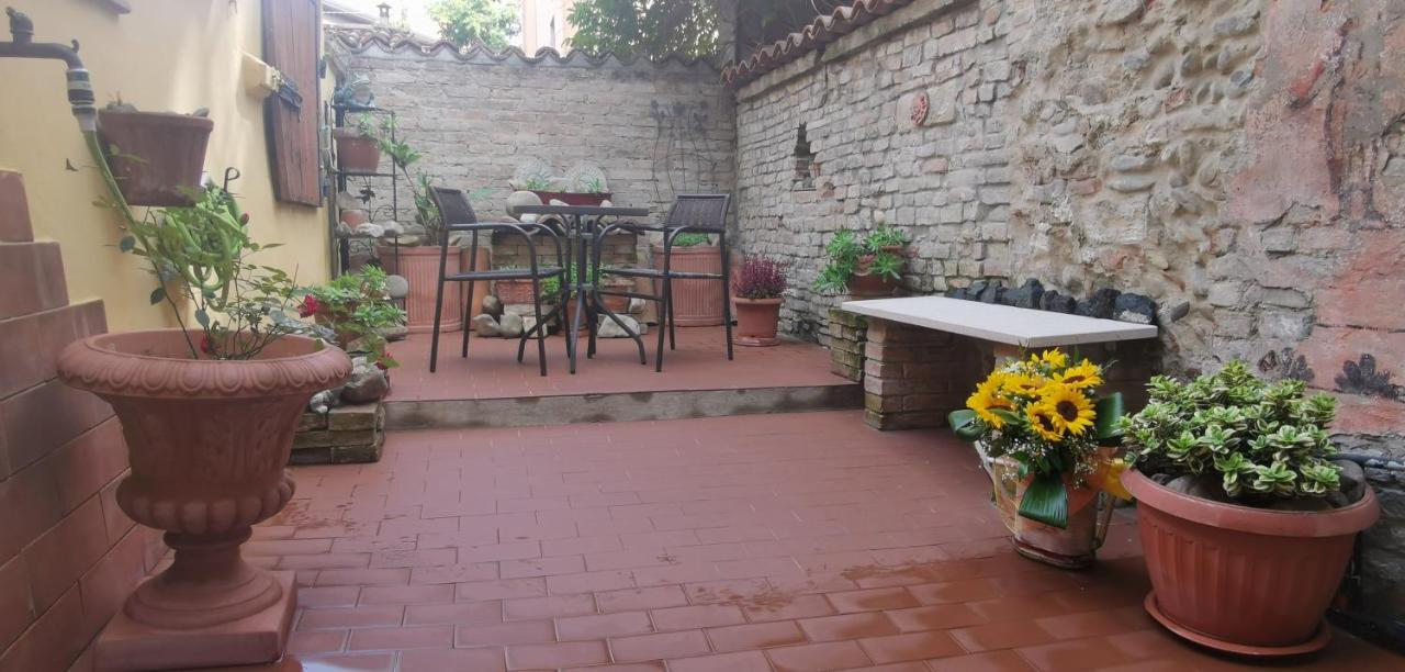 Parma City Centre With Patio Extérieur photo